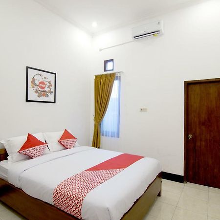 Oyo 931 Dara Dewi Homestay Yogyakarta Kültér fotó