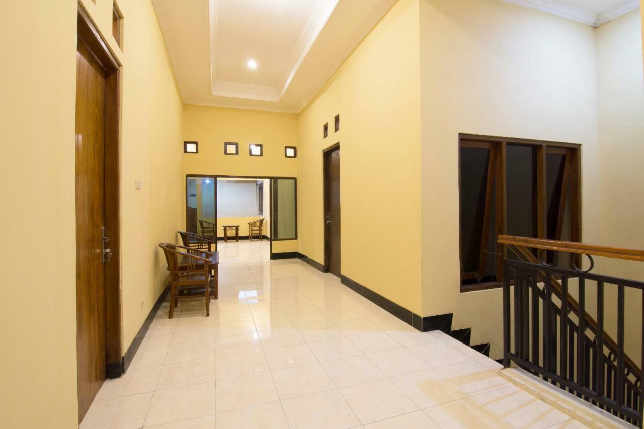 Oyo 931 Dara Dewi Homestay Yogyakarta Kültér fotó