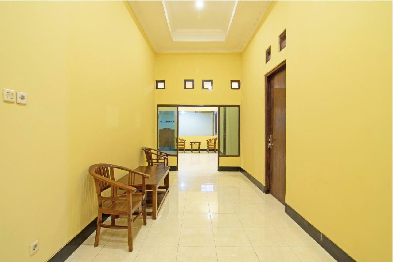 Oyo 931 Dara Dewi Homestay Yogyakarta Kültér fotó
