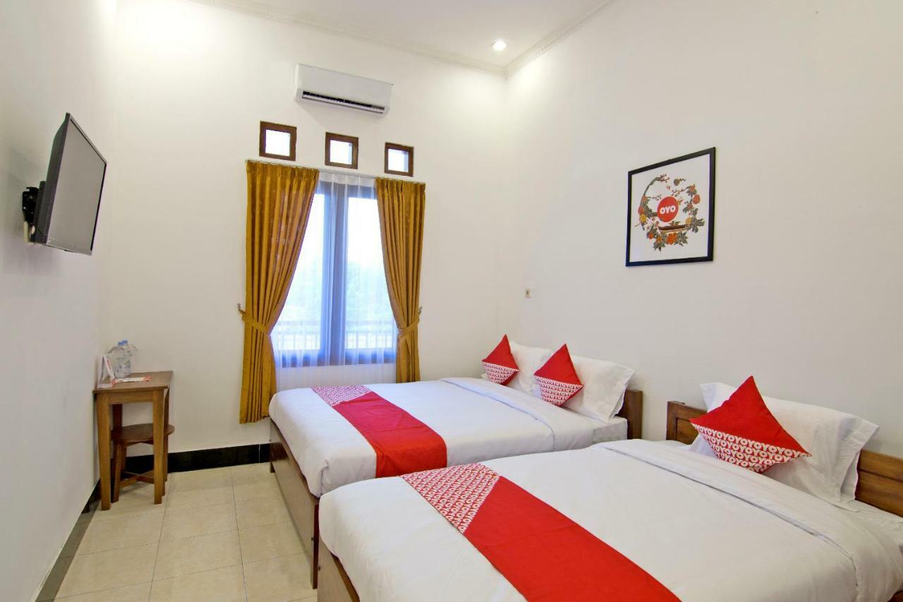 Oyo 931 Dara Dewi Homestay Yogyakarta Kültér fotó