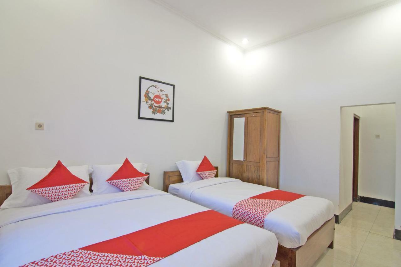 Oyo 931 Dara Dewi Homestay Yogyakarta Kültér fotó