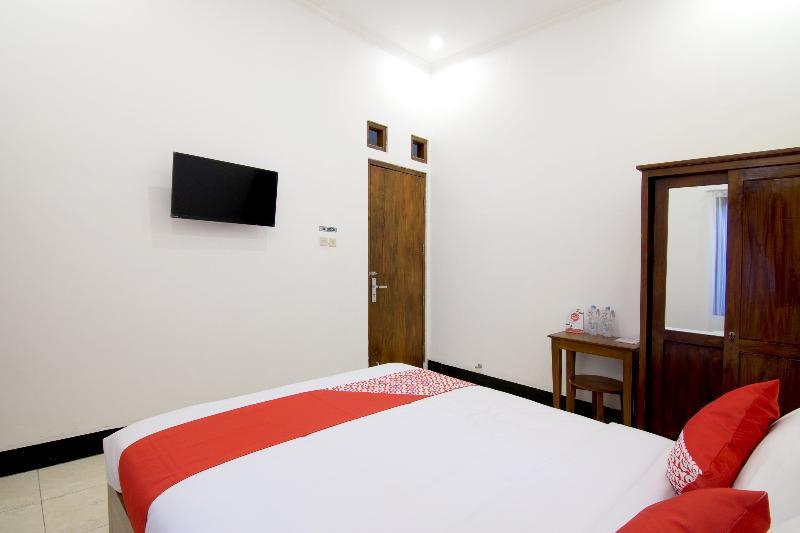 Oyo 931 Dara Dewi Homestay Yogyakarta Kültér fotó