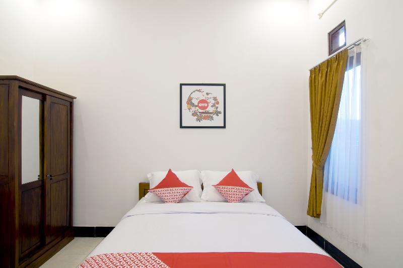 Oyo 931 Dara Dewi Homestay Yogyakarta Kültér fotó